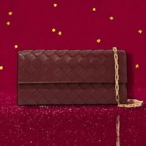 🆕💞BOTTEGA VENETA Wallet on Chain Intrecciato Calfskin Gold-Tone Chain • BAROLO